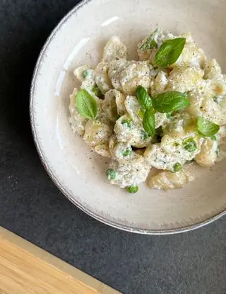 Ricetta PASTA CREMOSA RICOTTA E PISELLI di giorgiasbakery
