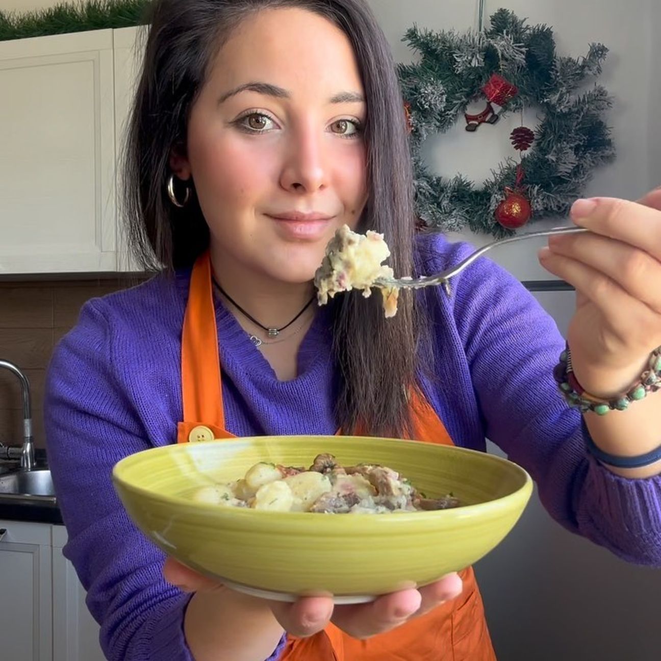 Gnocchi con Besciamella al Pecorino, Funghi e Pancetta Croccante