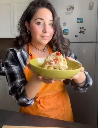 Ricetta Tagliatelle con Crema di Ricotta e Pesto, Pomodorini e Anacardi Sbriciolati di giorgiasbakery