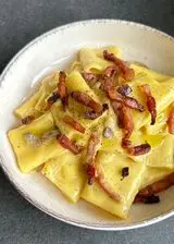 Ricetta Paccheri con crema di patate allo zafferano e guanciale