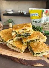 Ricetta Pizza parigina con friarielli Orogel e salsiccia