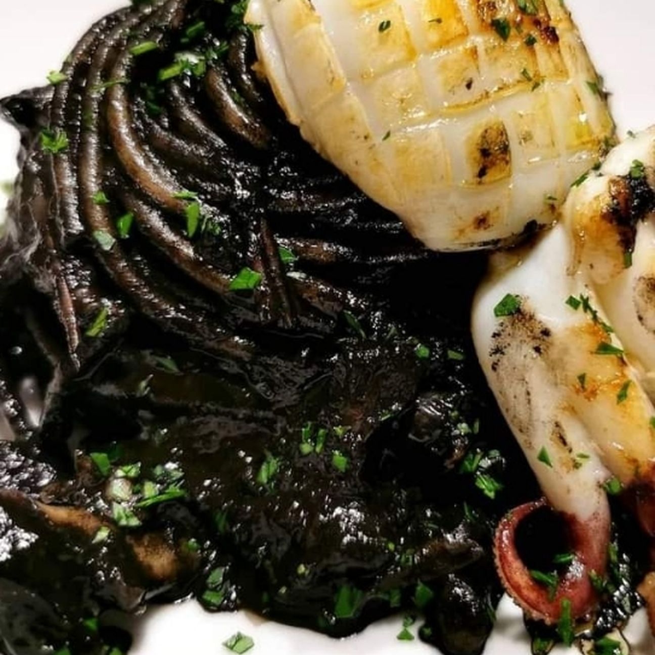 Spaghetti al nero di seppie