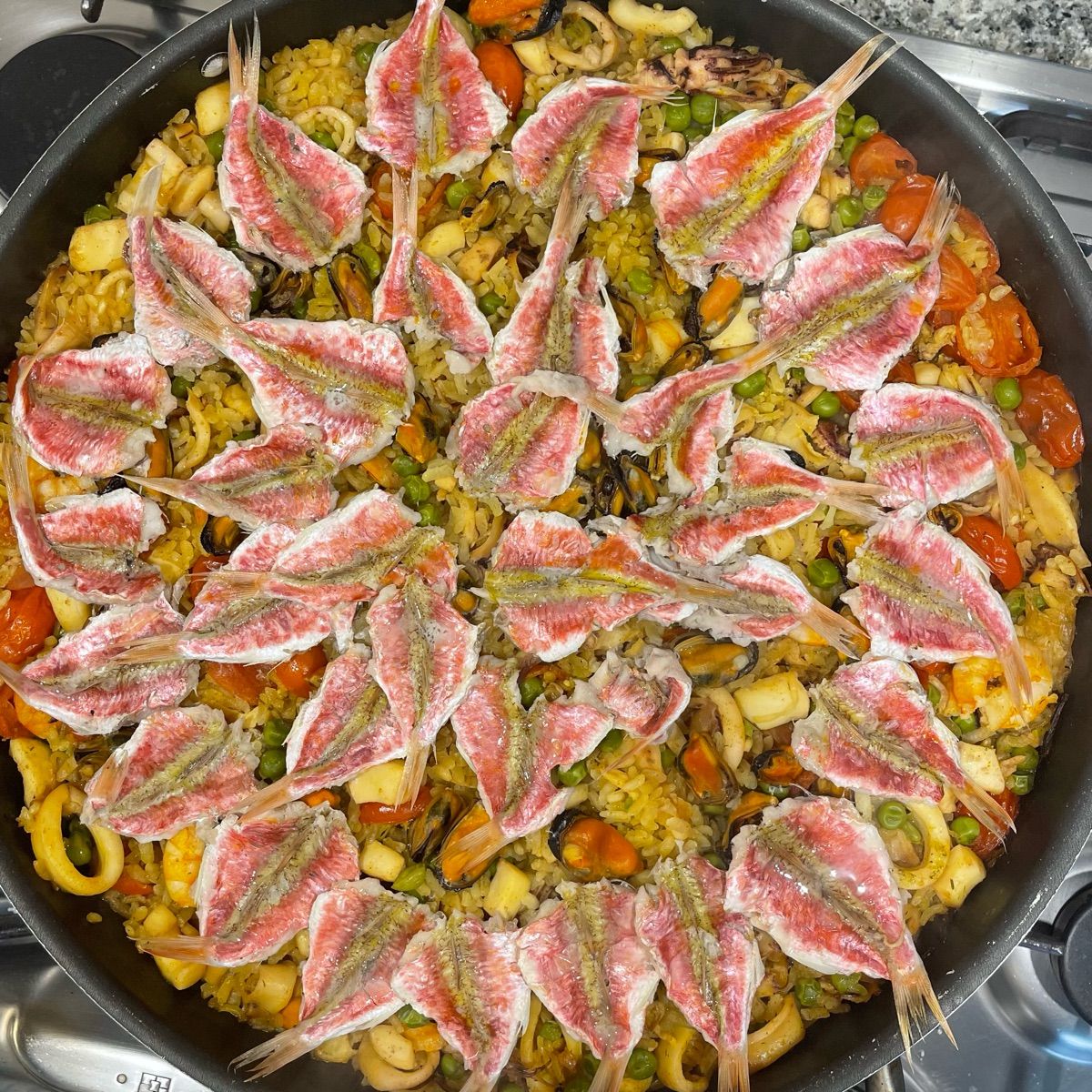 Paella di pesce