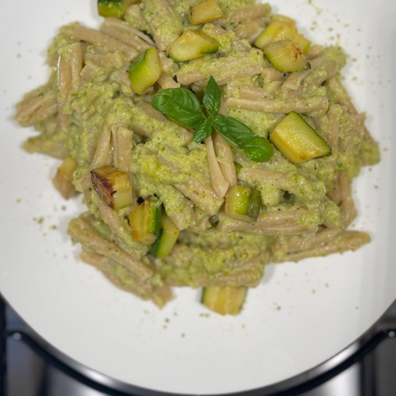 Casarecce con pesto di zucchine e pistacchi