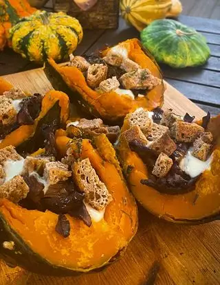 Ricetta ZUCCA AL FORNO RIPIENA…E FILANTE di chiara_healthytales