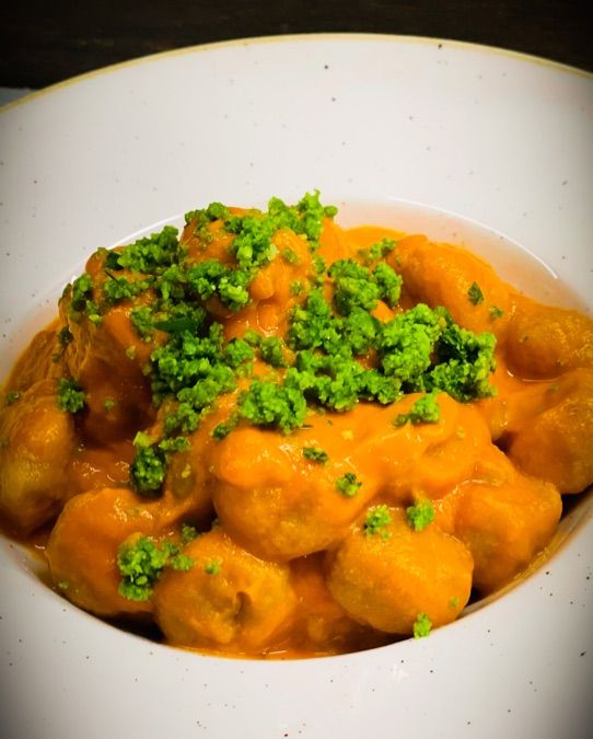 GNOCCHI CREMOSI AI PEPERONI E PECORINO PROFUMATO AL BASILICO 🌿