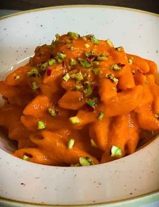 Ricetta PENNE DI LENTICCHIE CON CREMA DI PEPERONI 🫑 di chiara_healthytales