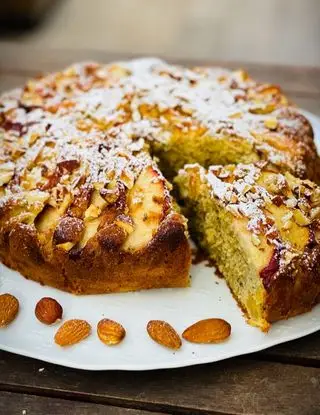 Ricetta TORTA SOFFICE ALLE PESCHE E YOGURT di chiara_healthytales