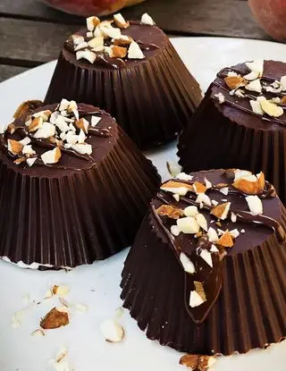 Ricetta CIOCCOLATINI CUOR DI  PESCA 🍑 di chiara_healthytales