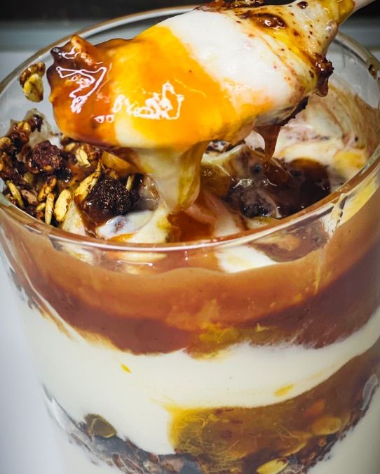 BICCHIERINO CON GRANOLA AL CACAO