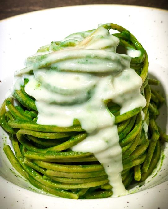 SPAGHETTI AL CAVOLO NERO con FONDUTA DI PECORINO