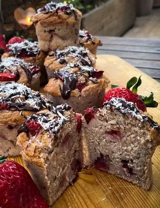Ricetta MUFFIN FRAGOLE E COCCO di chiara_healthytales