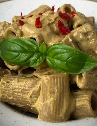 Ricetta PENNE CREMOSE ALLA MEDITERRANEA di chiara_healthytales