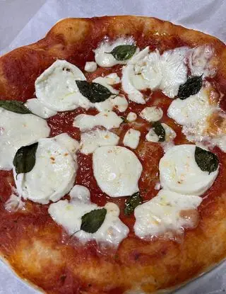 Ricetta Pizza margherita con bufala di lia.e.chia