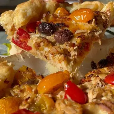 Ricetta Torta rustica con tonno e datterini. di lia.e.chia