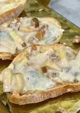 Ricetta Crostini al miele con gorgonzola mele e noci