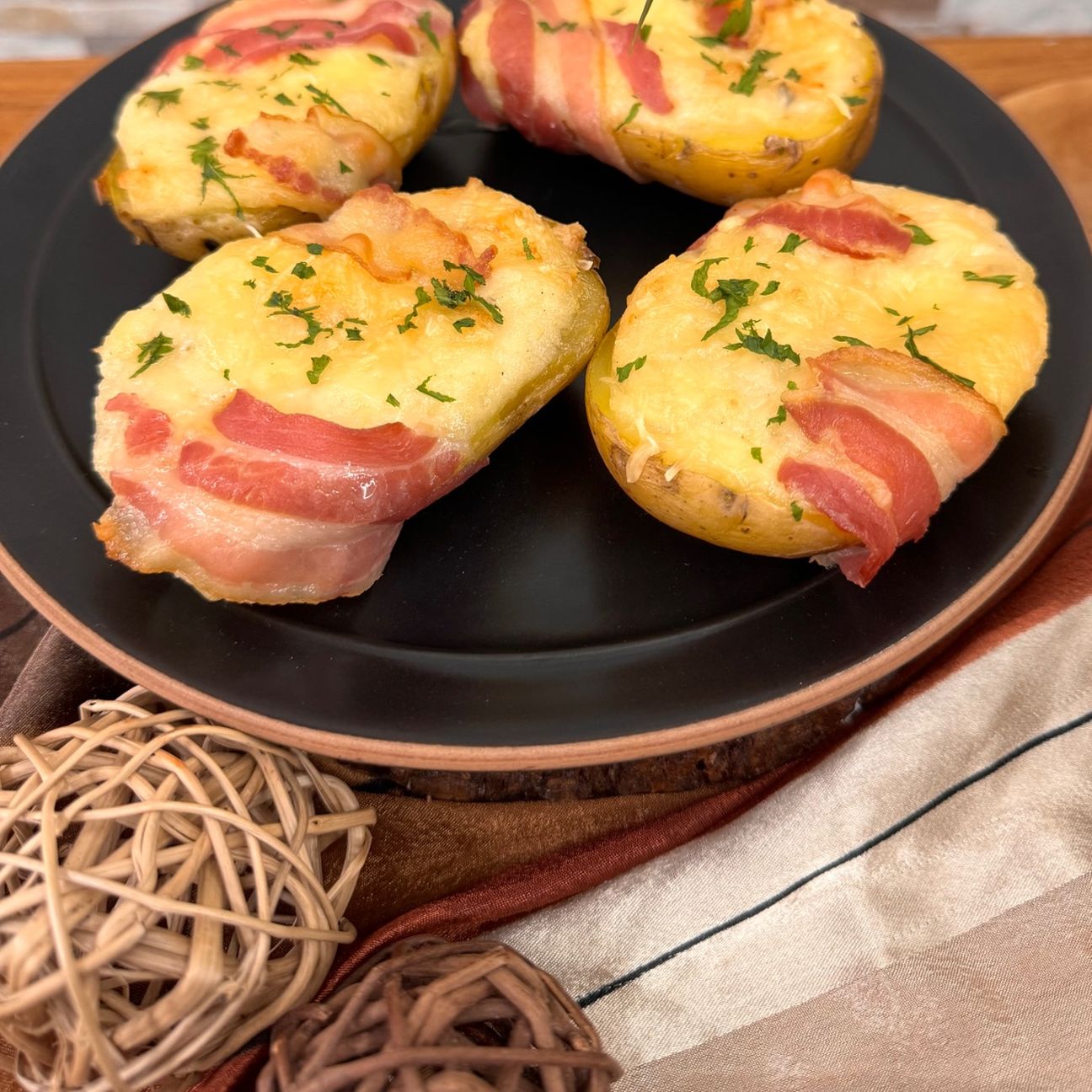 Patate ripiene con gorgonzola e bacon