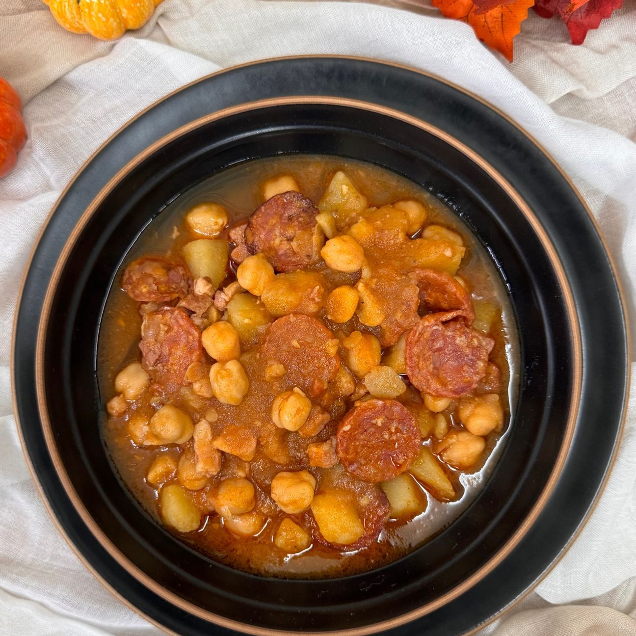Zuppa di ceci con patate e pancetta