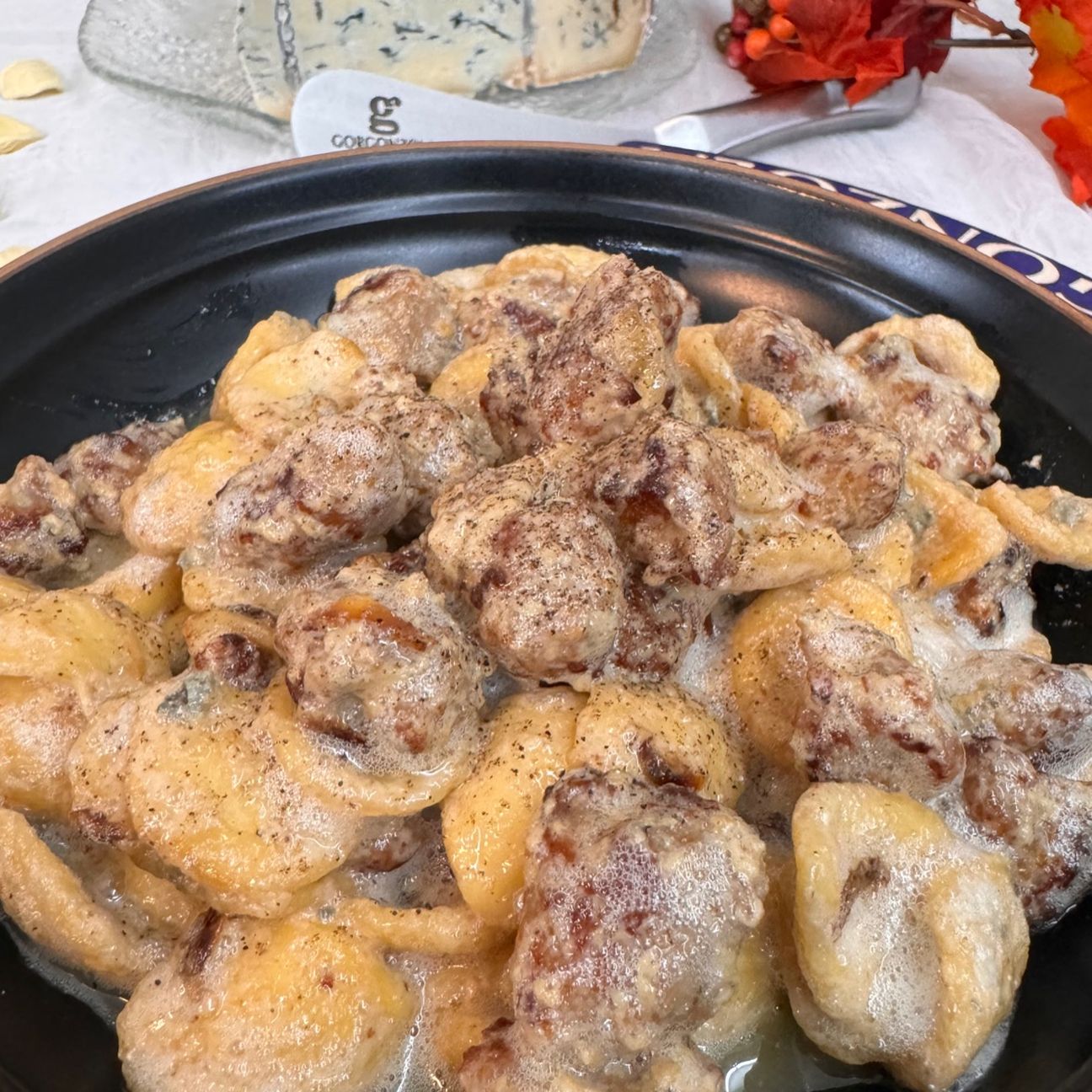 Orecchiette con salsiccia e gorgonzola