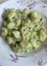 Ricetta Gnocchetti di patate con pesto di zucchine e gamberetti