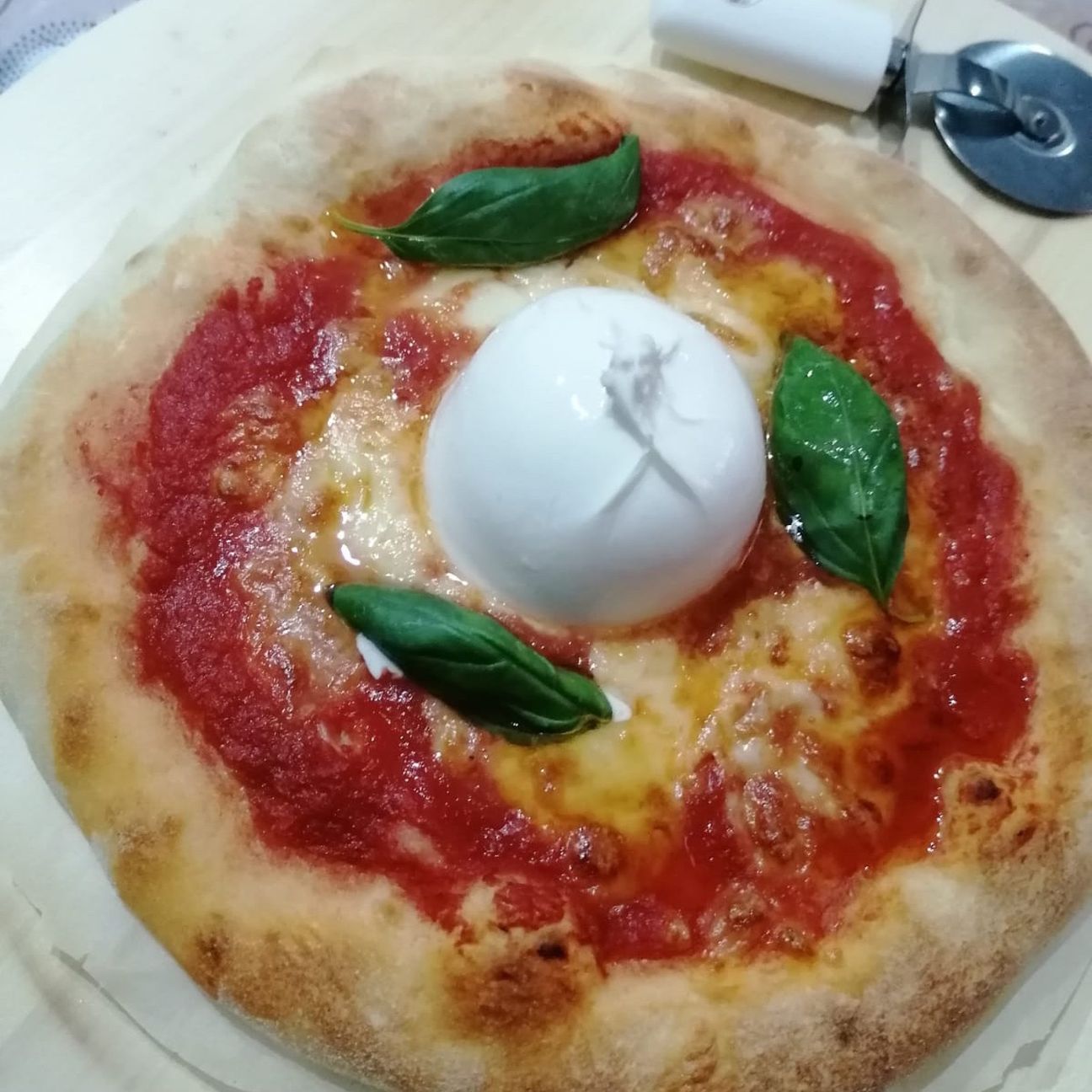 Pizza fatta in casa alla Napoletana