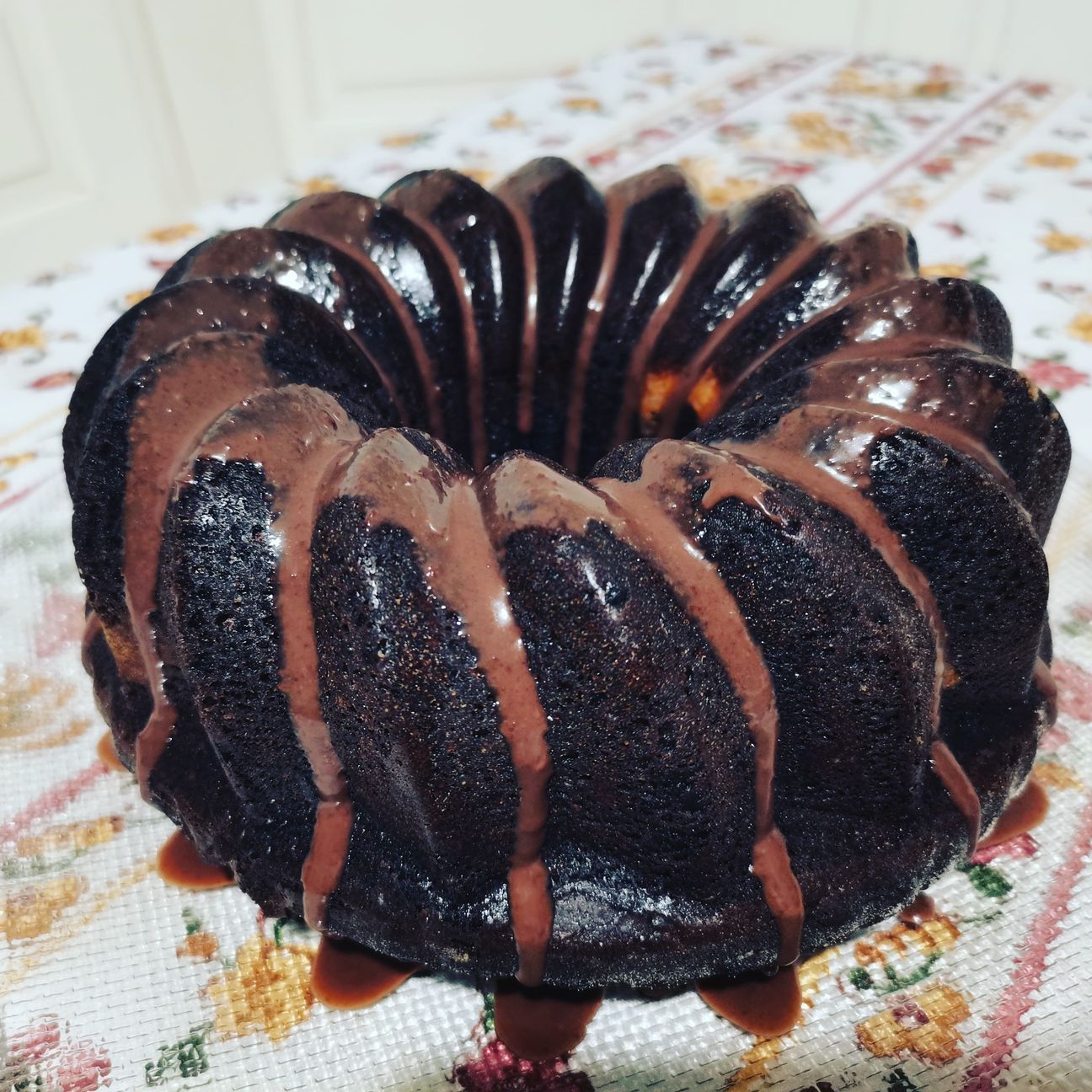 Chococheese bundt cake
