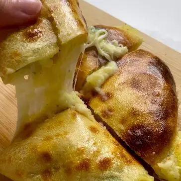 Ricetta Cheesy Potato Bread 🥔🧀 di ilmiopiattoacolori
