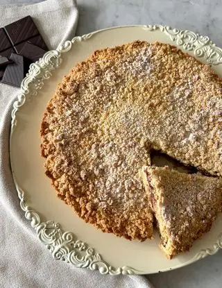 Ricetta Crostata sbriciolata con ricotta e cioccolato di midivertoacucinare