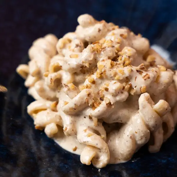 Immagine ricetta Fusilli con crema di noci e pecorino