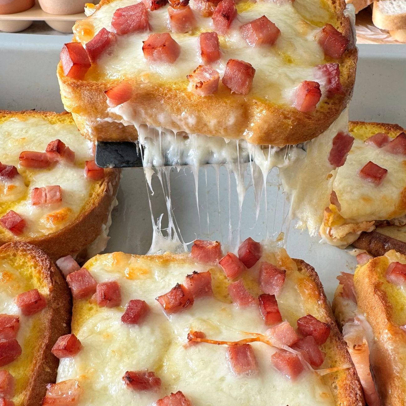 Pan bauletto con prosciutto e scamorza