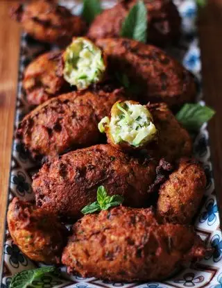 Ricetta Frittelle velocissime con zucchine, ricotta e menta di ilpugliesechecucina