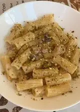 Ricetta Pasta delle tre P: pancetta, panna e pistacchio