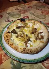Ricetta Pizza bianca e funghi