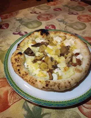 Ricetta Pizza bianca e funghi di bettinsolijacopo