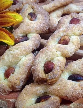 Ricetta INTORCHIATE CON MANDORLE di Vavalina