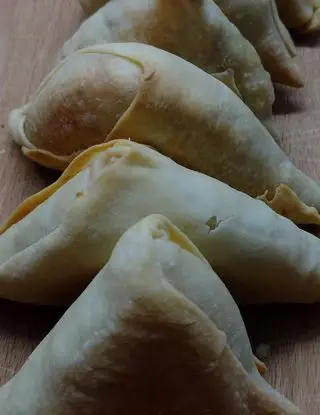 Ricetta Triangolini ripieni di pasticcioemangio