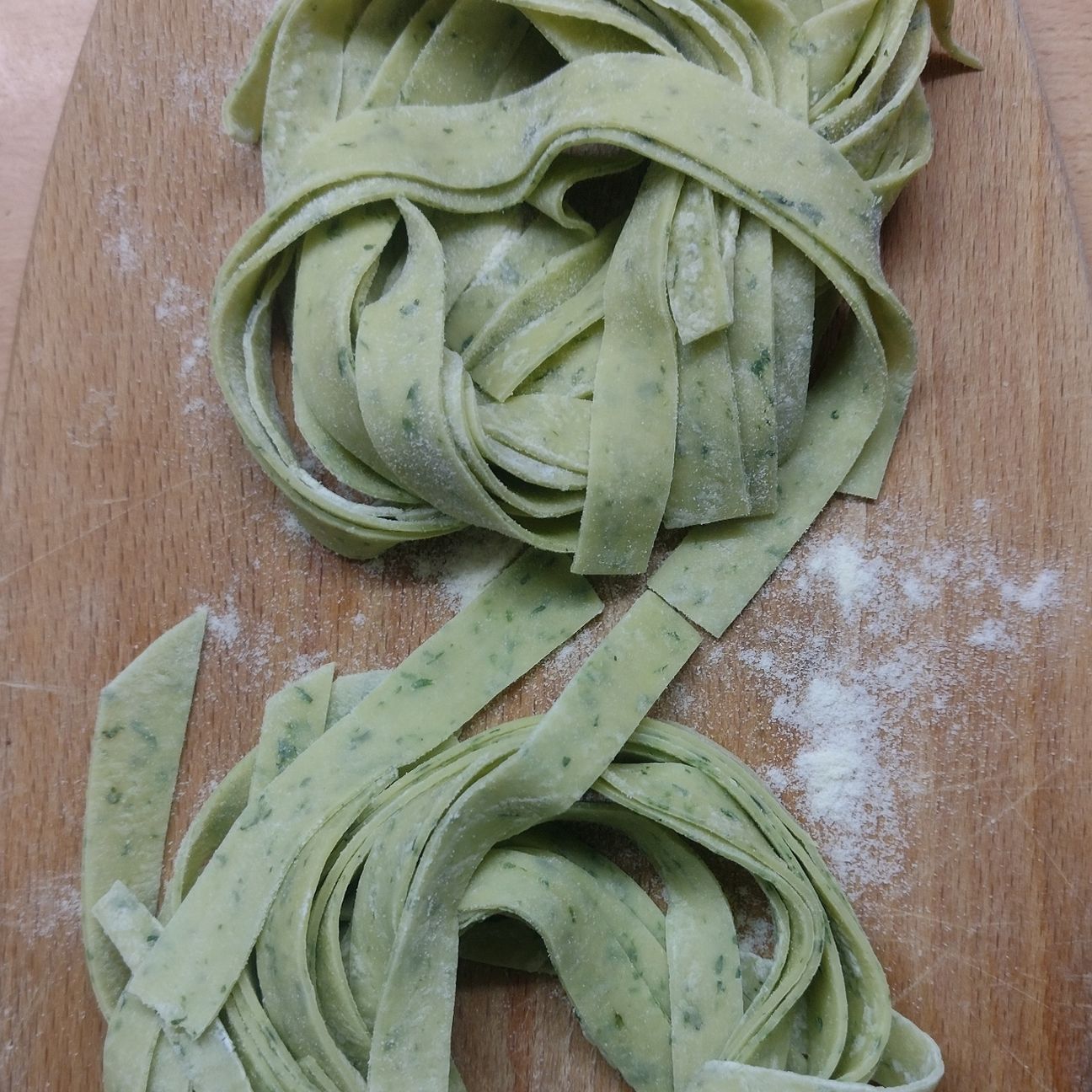 Pasta fresca al basilico