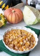 Ricetta Zuppa con Play your pasta di Pasta Garofalo con verza, zucca e fagioli borlotti