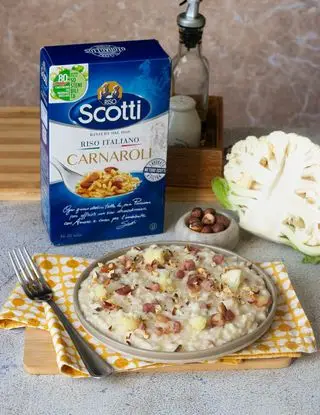 Ricetta Risotto con Riso Carnaroli di Riso Scotti al cavolfiore pancetta croccante e nocciole tostate di valentinaprevidi