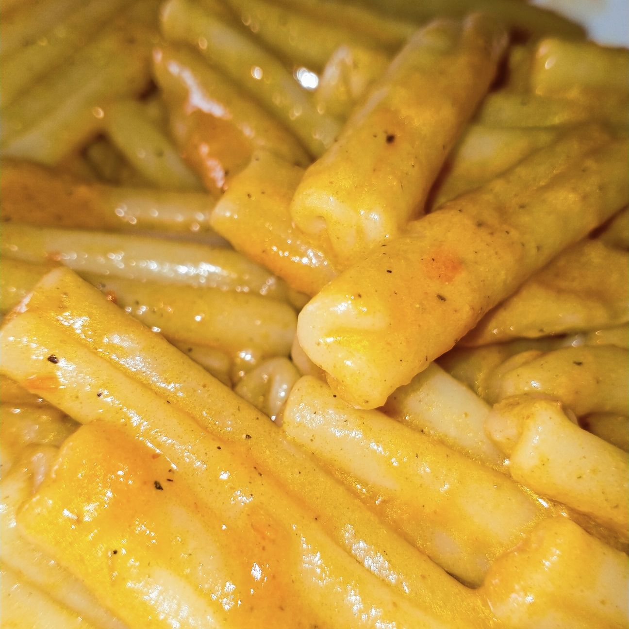 Casarecce con pesto di peperoni piccante