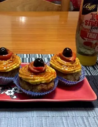 Ricetta “Cupcake di Pollo alla stregattami”
con Peperoni Arrostiti, Provola e Hummus di Ceci👩🏻‍🍳 di stregattami