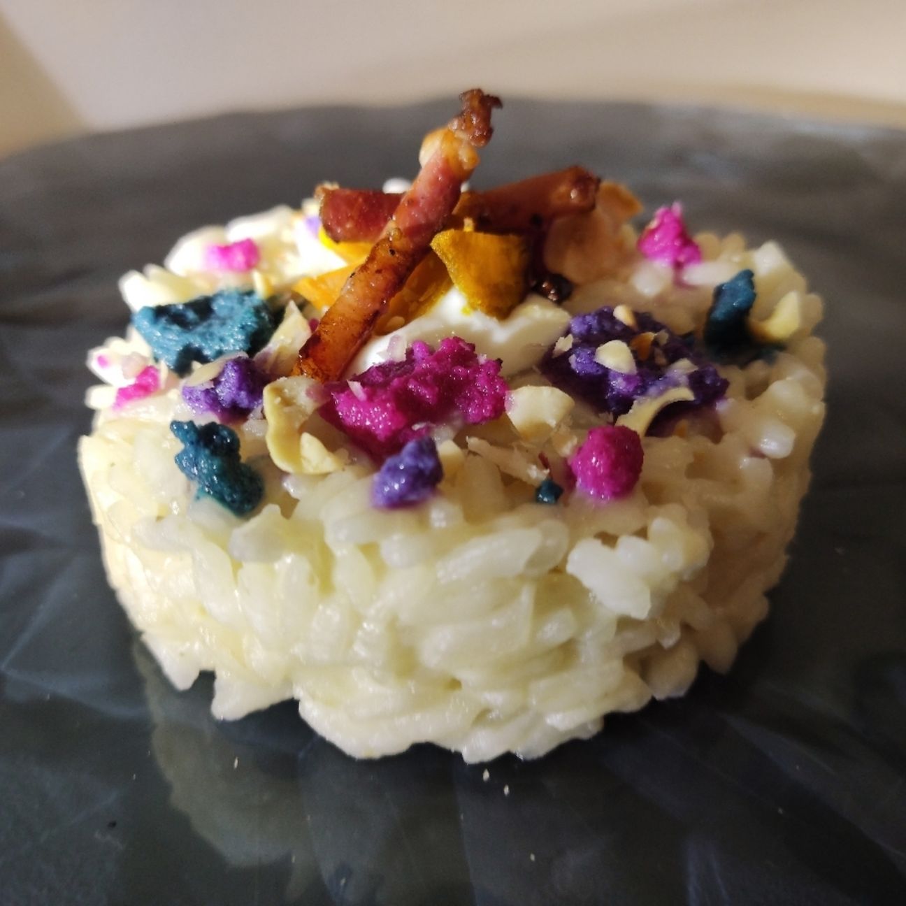 Autunno pittore: risotto autunnale con cavolo viola e certosa con chips di zucca