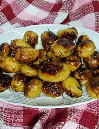 Ricetta Patate novelle al rosmarino di rosso.rubinian