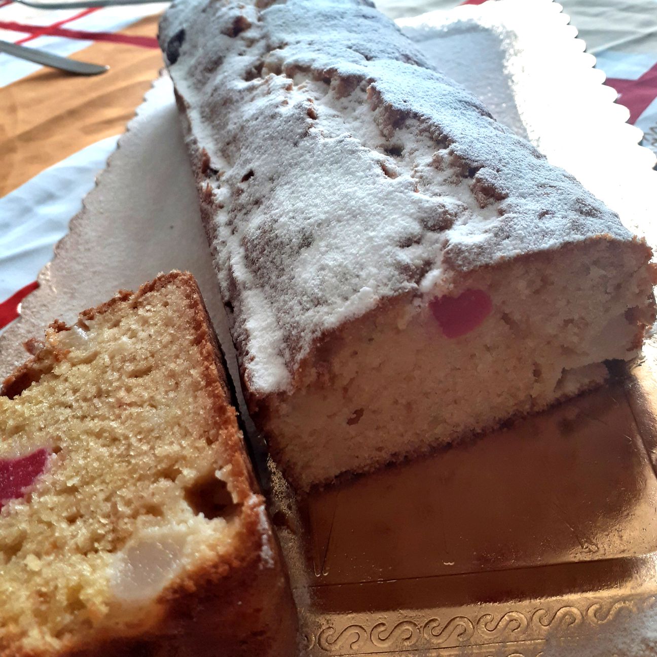 Plumcake alla frutta candita