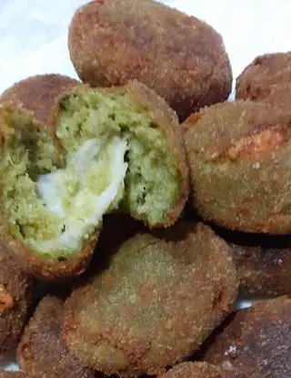 Ricetta Crocchette di broccoli dal cuore filante di mena74