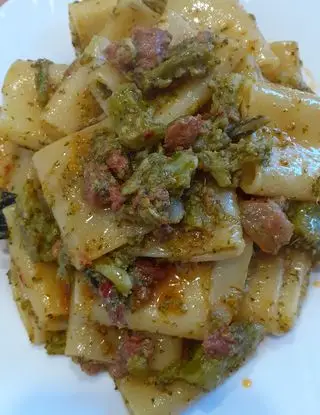 Ricetta Paccheri al ragù di broccoli e salsiccia piccante😋 di mena74