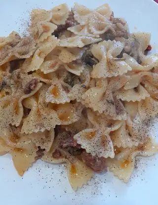 Ricetta Farfalle con salsiccia, zucchine e tanto gusto di mena74