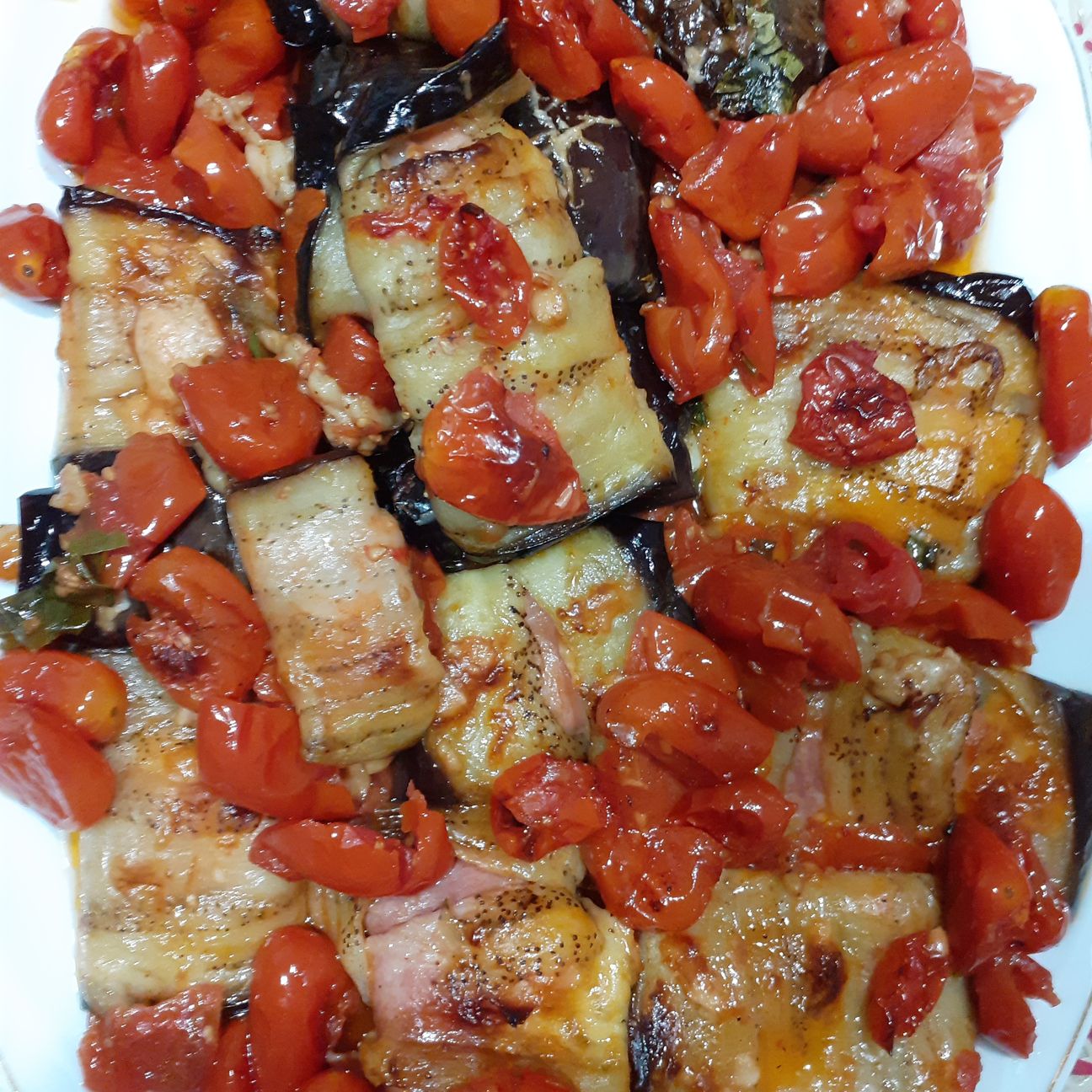 Involtini di melanzane con pomodorini pachino