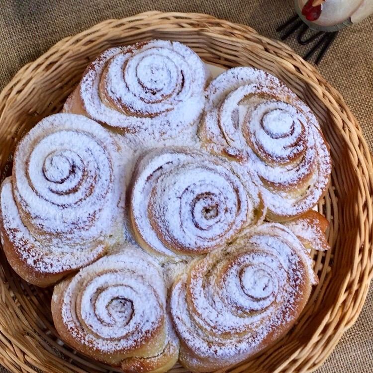 Torta delle rose