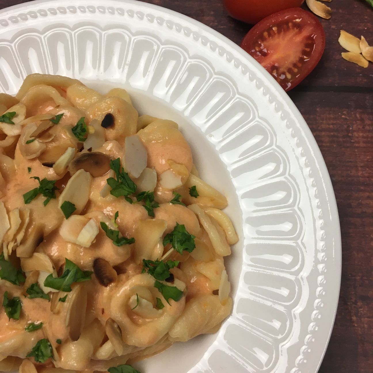 Orecchiette crema di stracciatella e pachino
